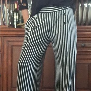 Black/white striped slacks❤️